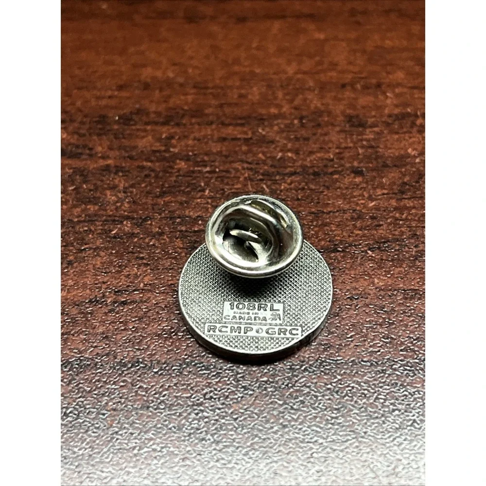 Royal Canadian Mounted Police Canada Lapel Hat Pin